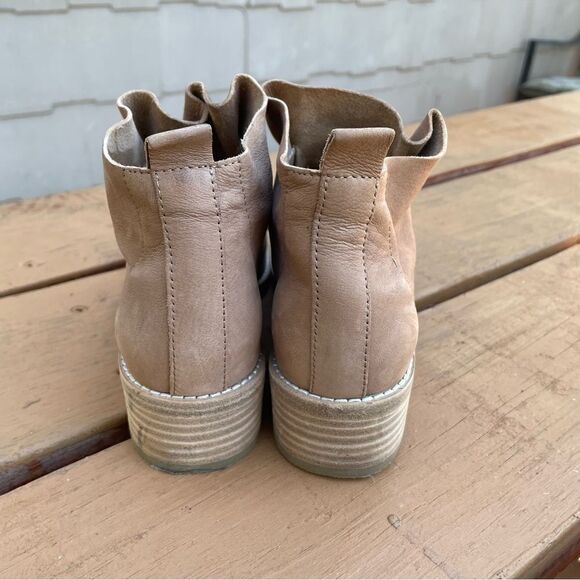 Eileen Fisher Soul Tumbled Suede‎ Ankle Boots Bootie size 6.5 - Picture 4 of 11